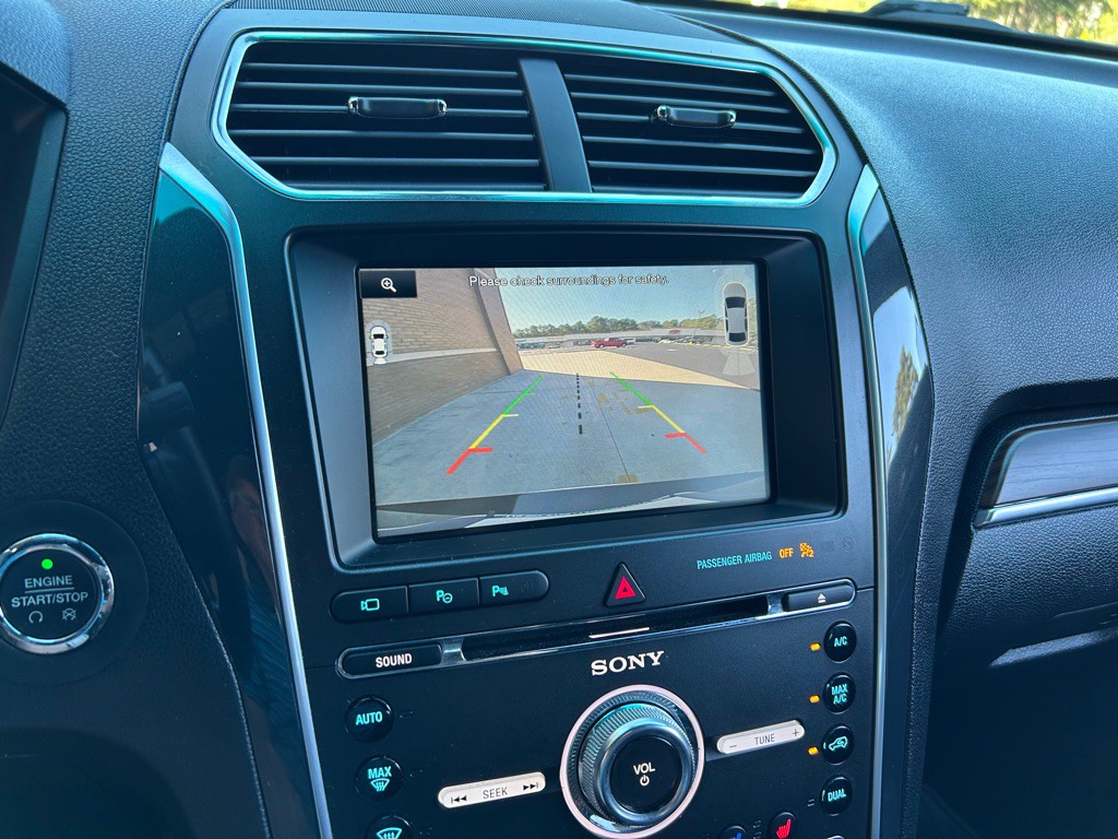 2016 Ford Explorer Image 29