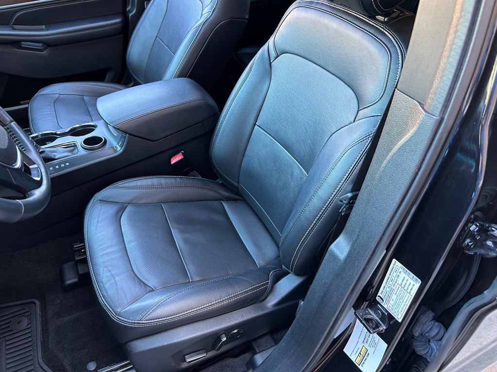 2016 Ford Explorer Image 34