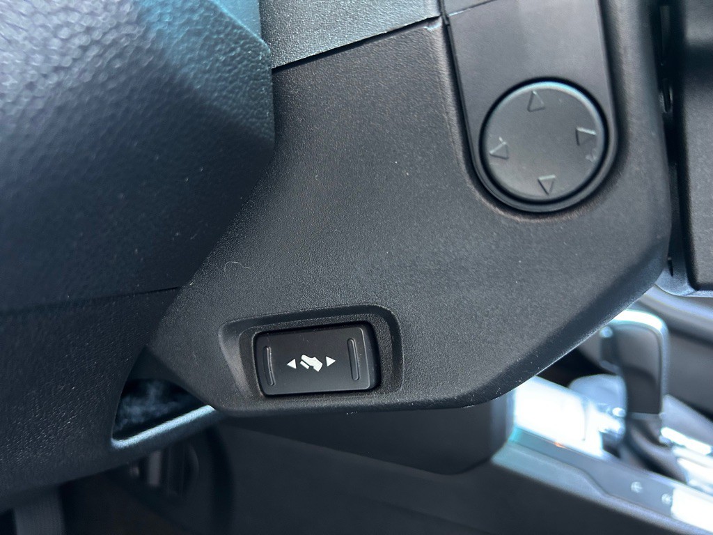 2016 Ford Explorer Image 37