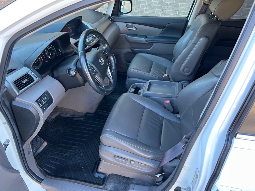 2011 Honda Odyssey Image 13