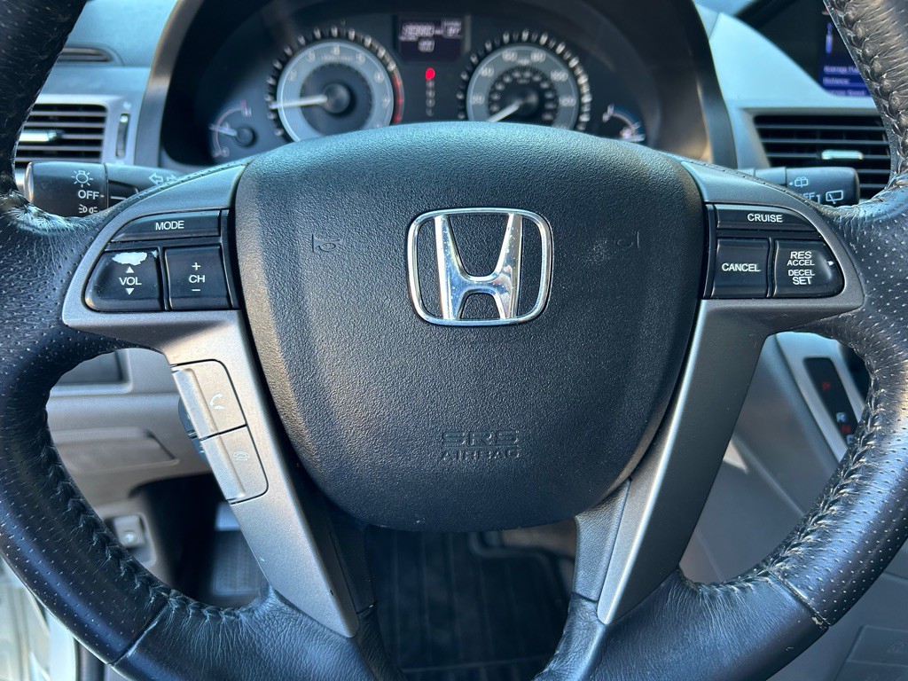 2011 Honda Odyssey Image 25