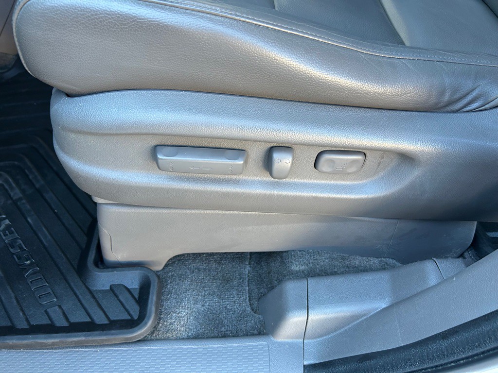 2011 Honda Odyssey Image 27