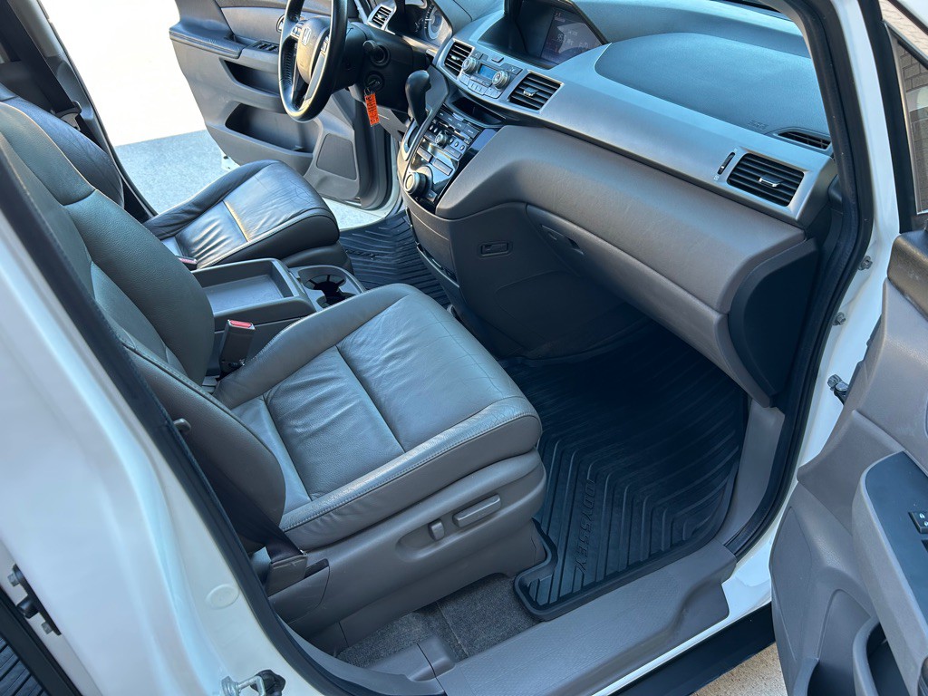 2011 Honda Odyssey Image 22