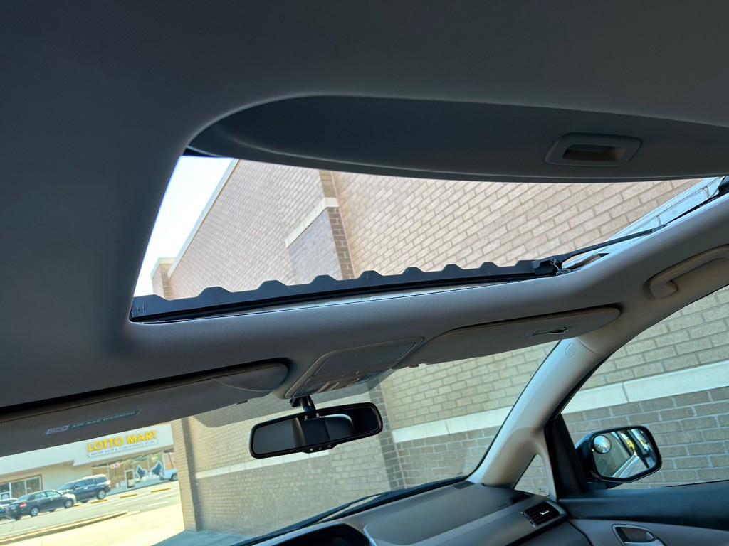 2011 Honda Odyssey Image 23