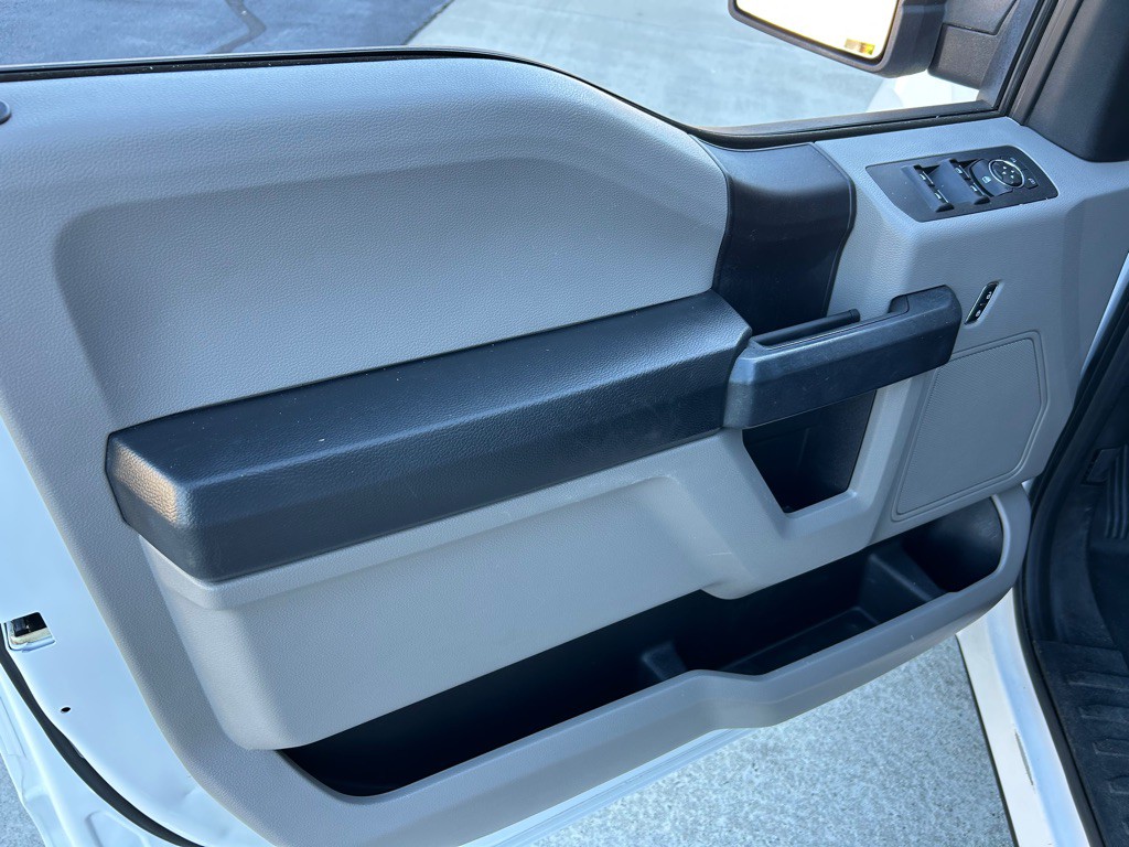 2017 Ford F-150 Image 12