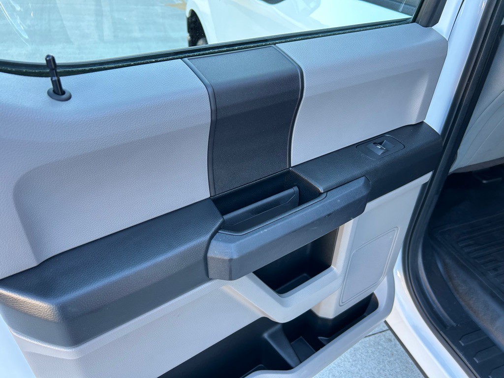 2017 Ford F-150 Image 19