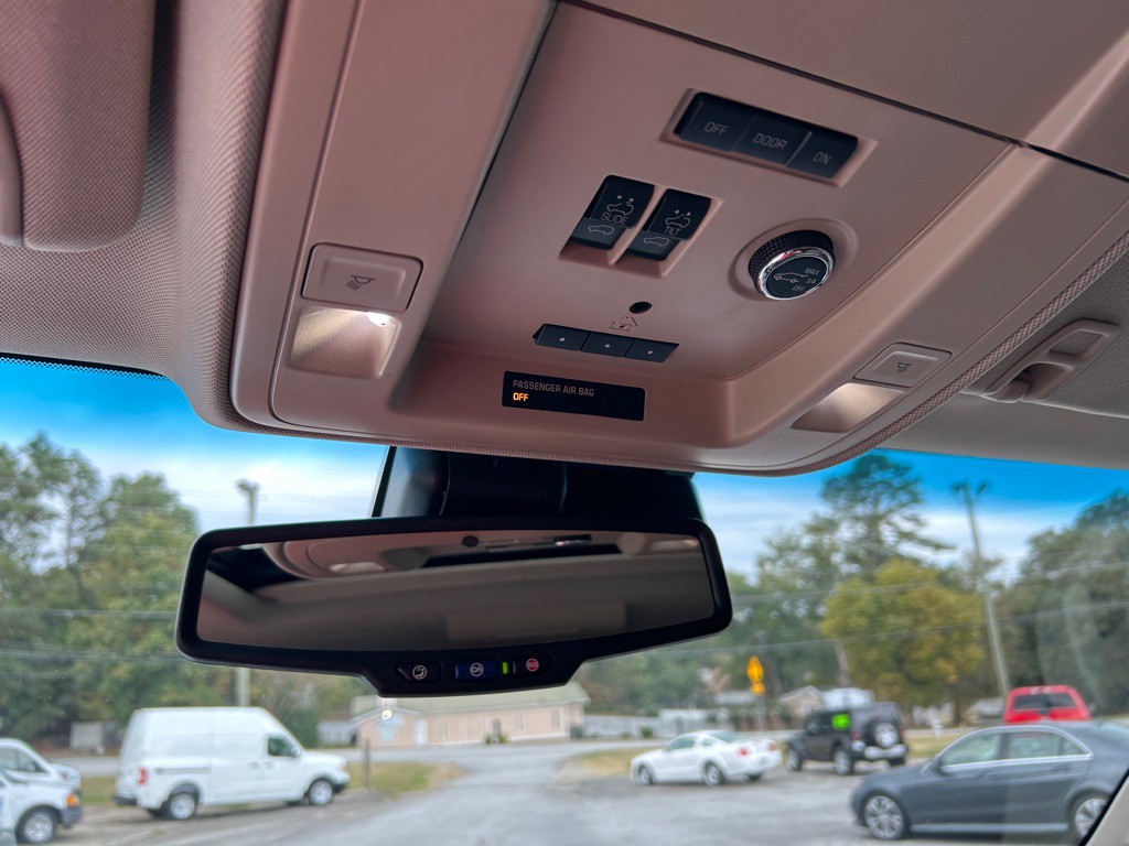 2016 Chevrolet Tahoe Image 12