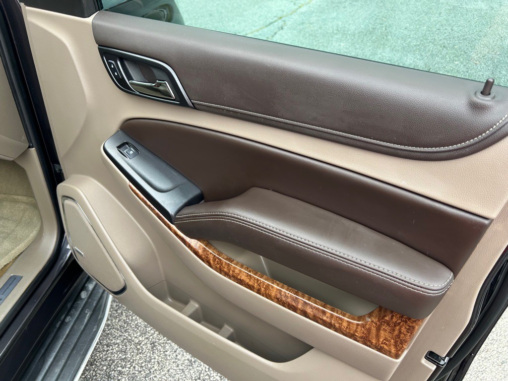 2016 Chevrolet Tahoe Image 19