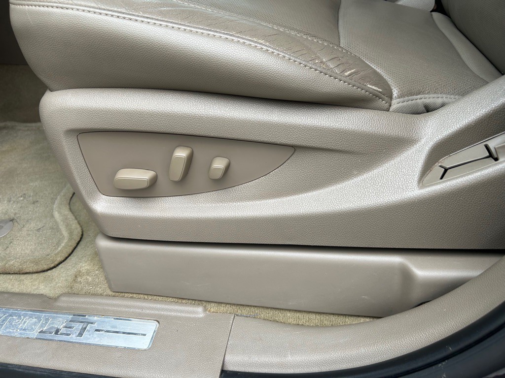 2016 Chevrolet Tahoe Image 32
