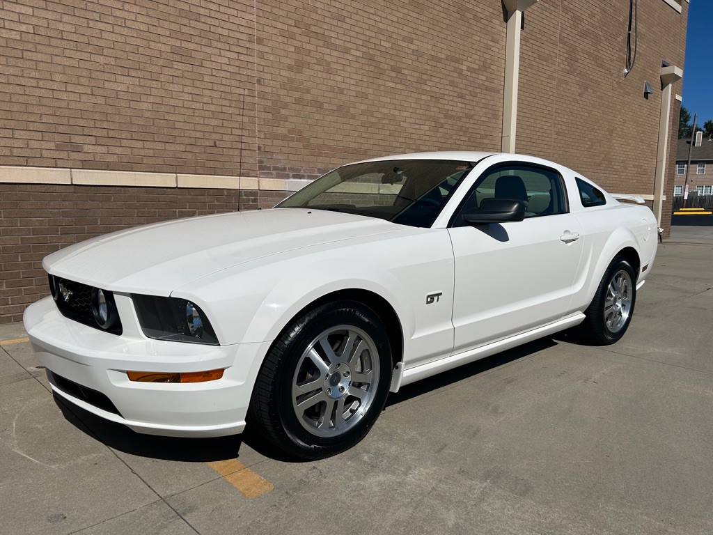 2005 Ford Mustang Image 9