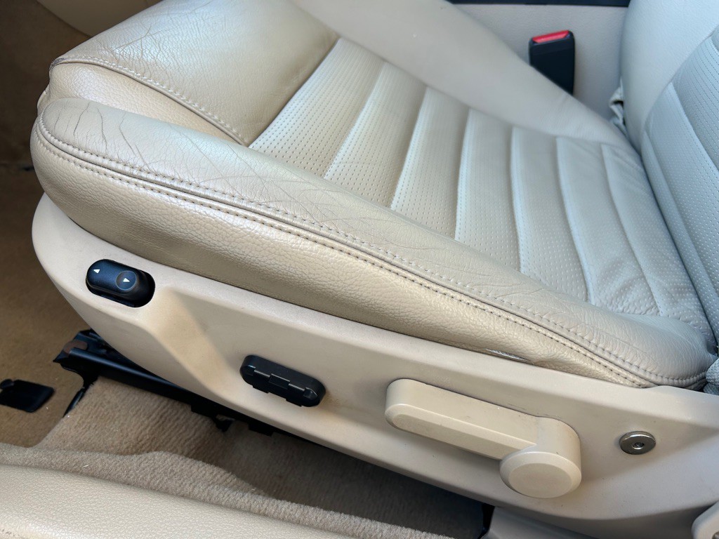 2005 Ford Mustang Image 17