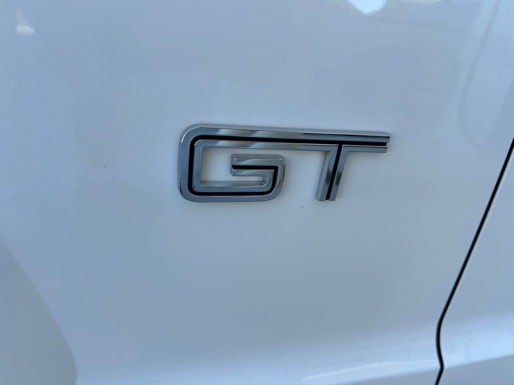 2005 Ford Mustang Image 28