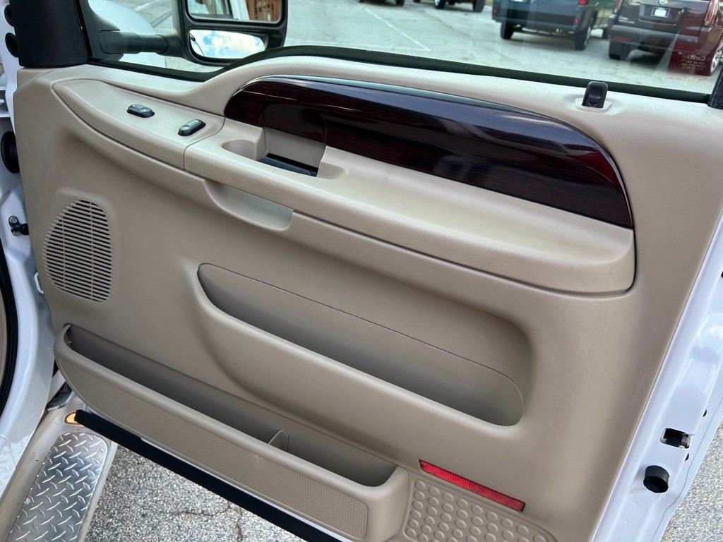 2006 Ford F-250 Image 32