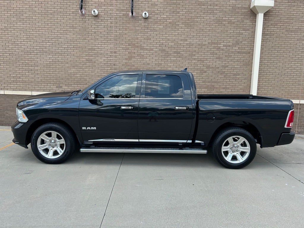 2016 RAM 1500 Image 3