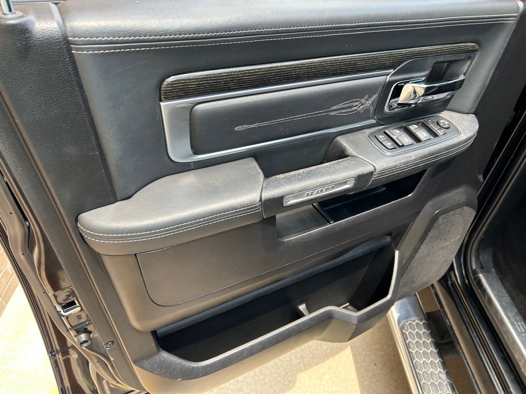 2016 RAM 1500 Image 12