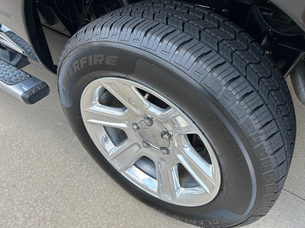 2016 RAM 1500 Image 28