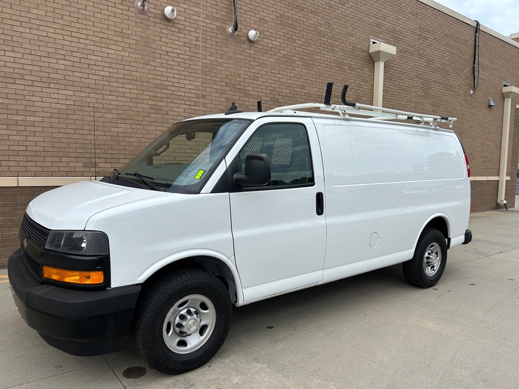 2020 Chevrolet Express Image 7