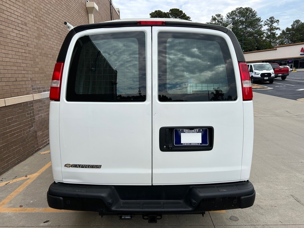 2020 Chevrolet Express Image 11