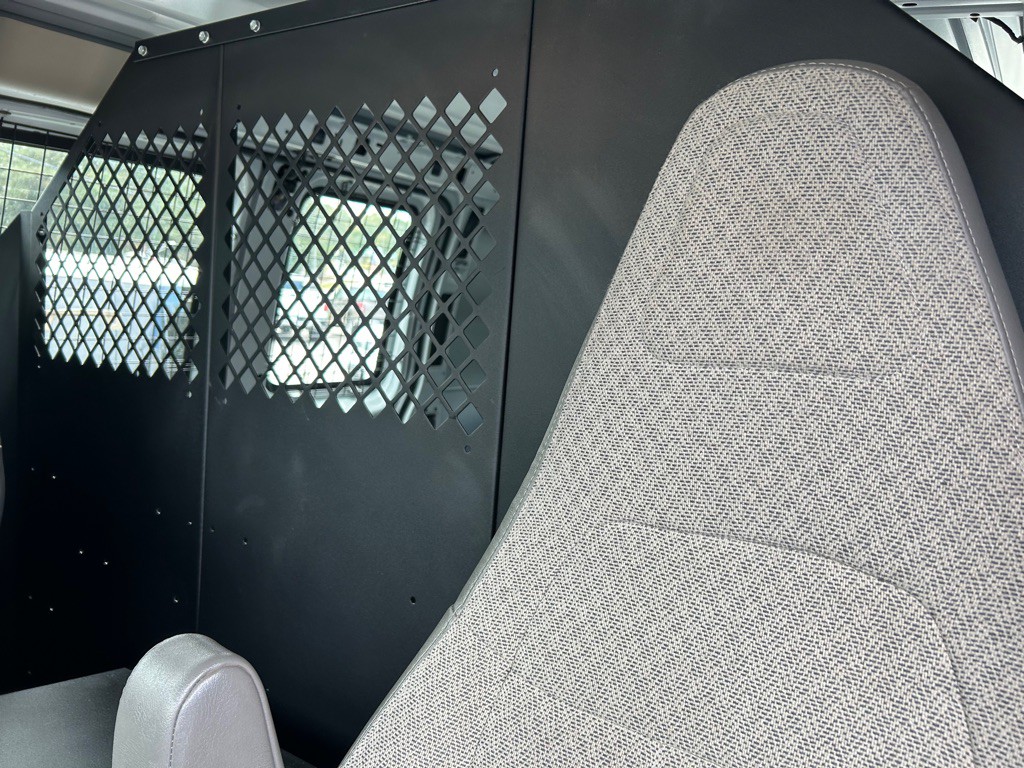 2020 Chevrolet Express Image 14