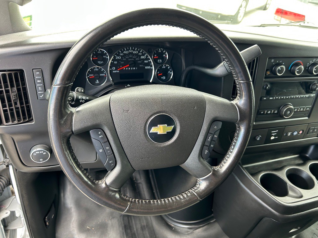 2020 Chevrolet Express Image 19