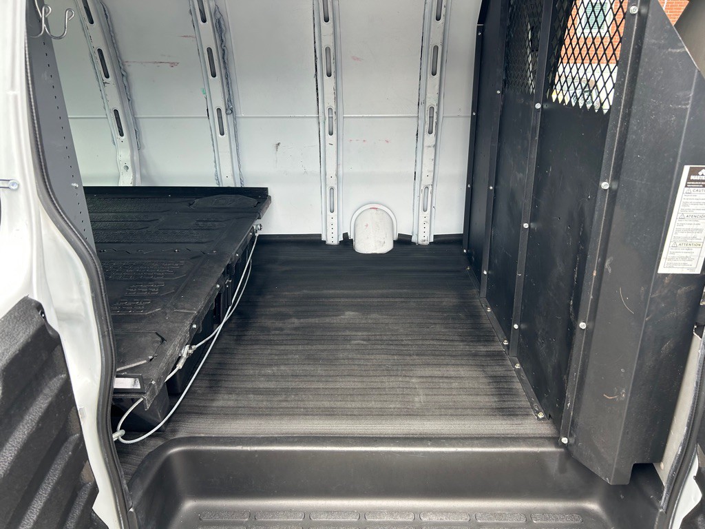 2020 Chevrolet Express Image 23