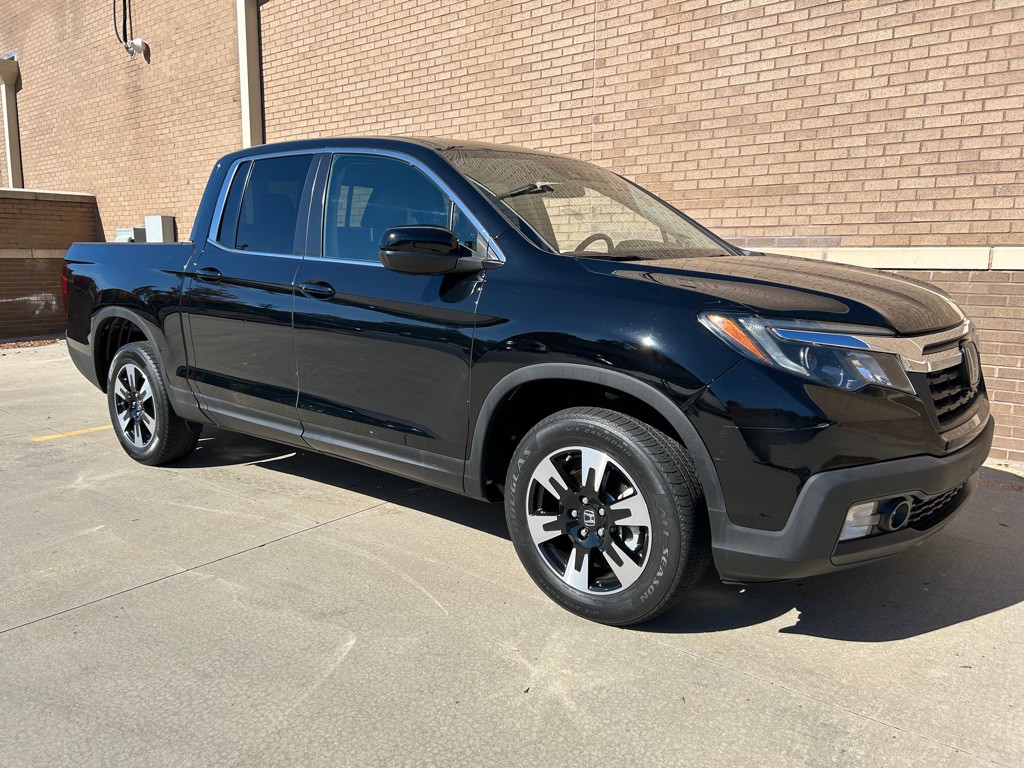2020 Honda Ridgeline Image 3