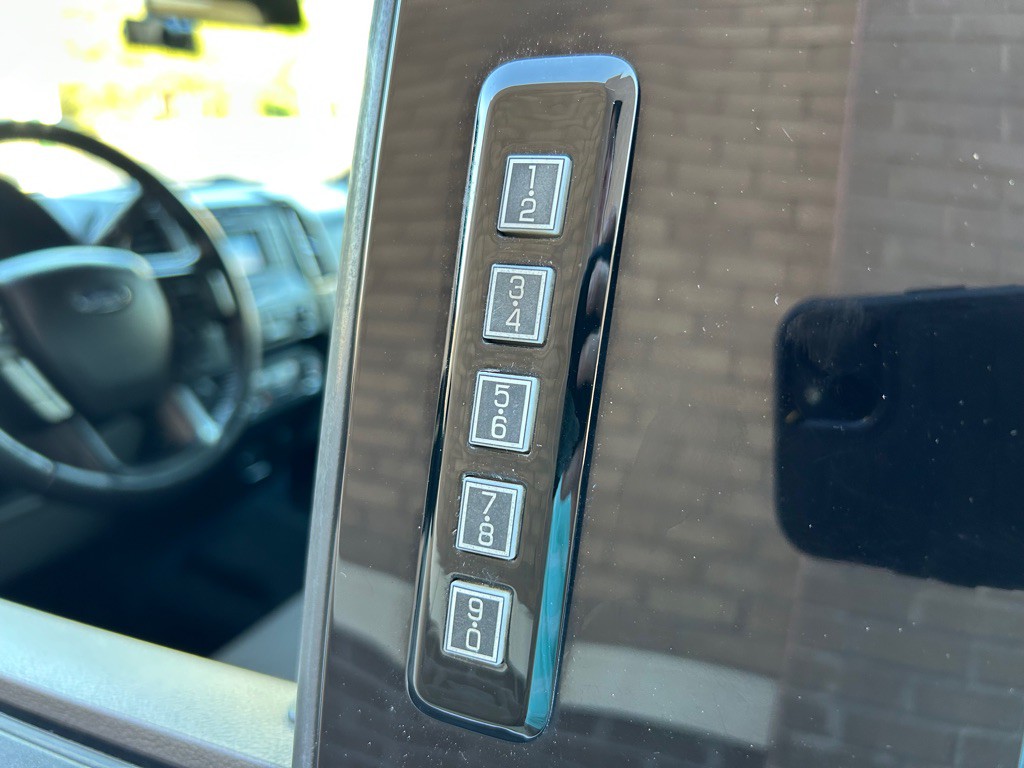 2018 Ford F-150 Image 24