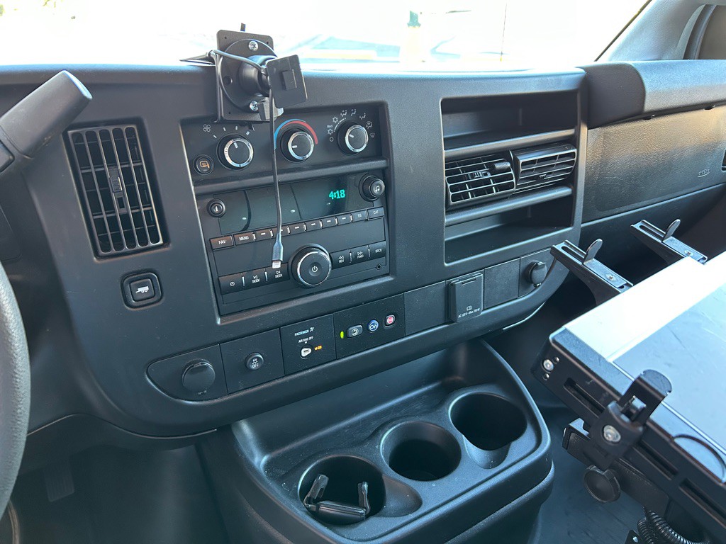 2021 Chevrolet Express Image 13