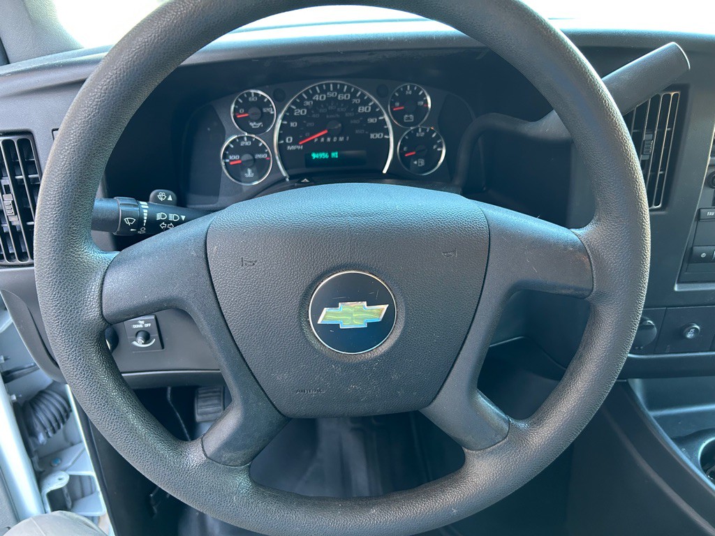 2021 Chevrolet Express Image 14