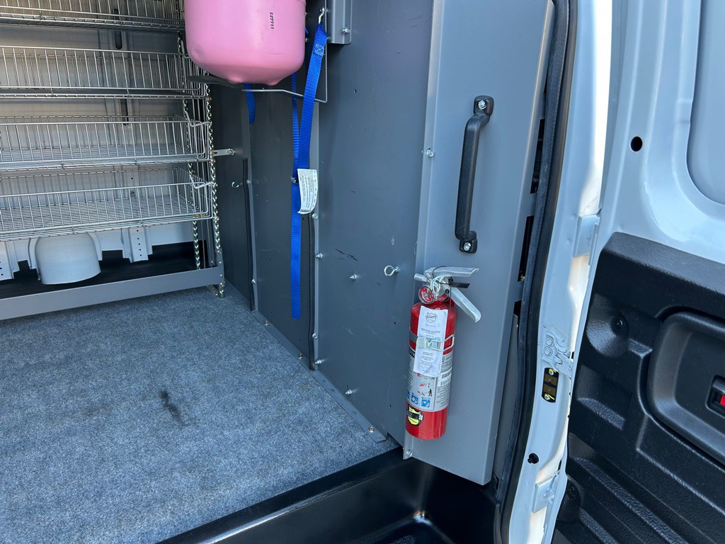 2021 Chevrolet Express Image 23