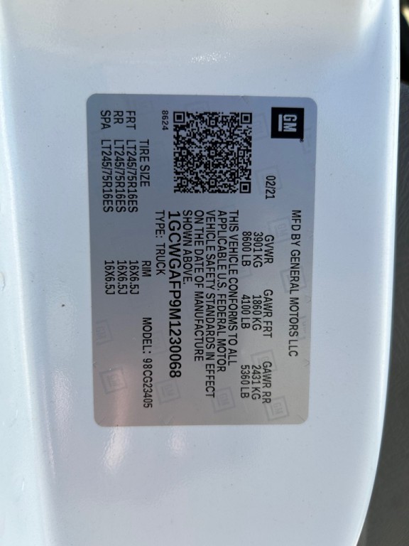 2021 Chevrolet Express Image 24