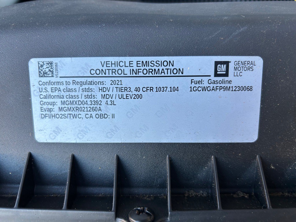 2021 Chevrolet Express Image 25