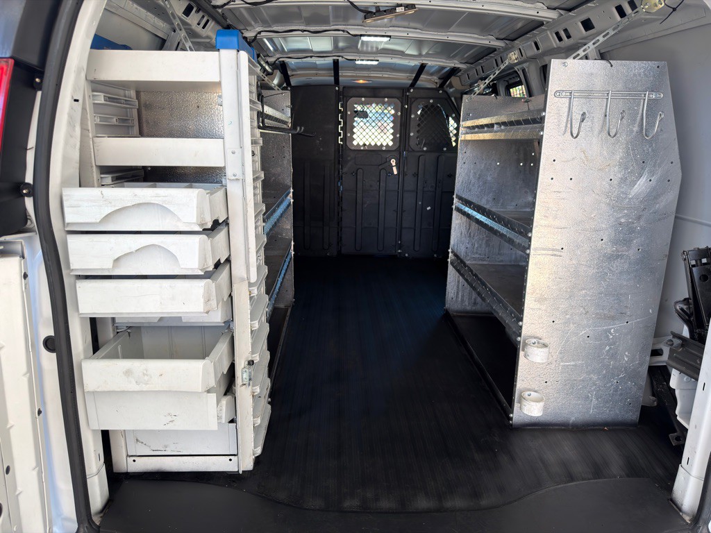 2019 Chevrolet Express Image 18