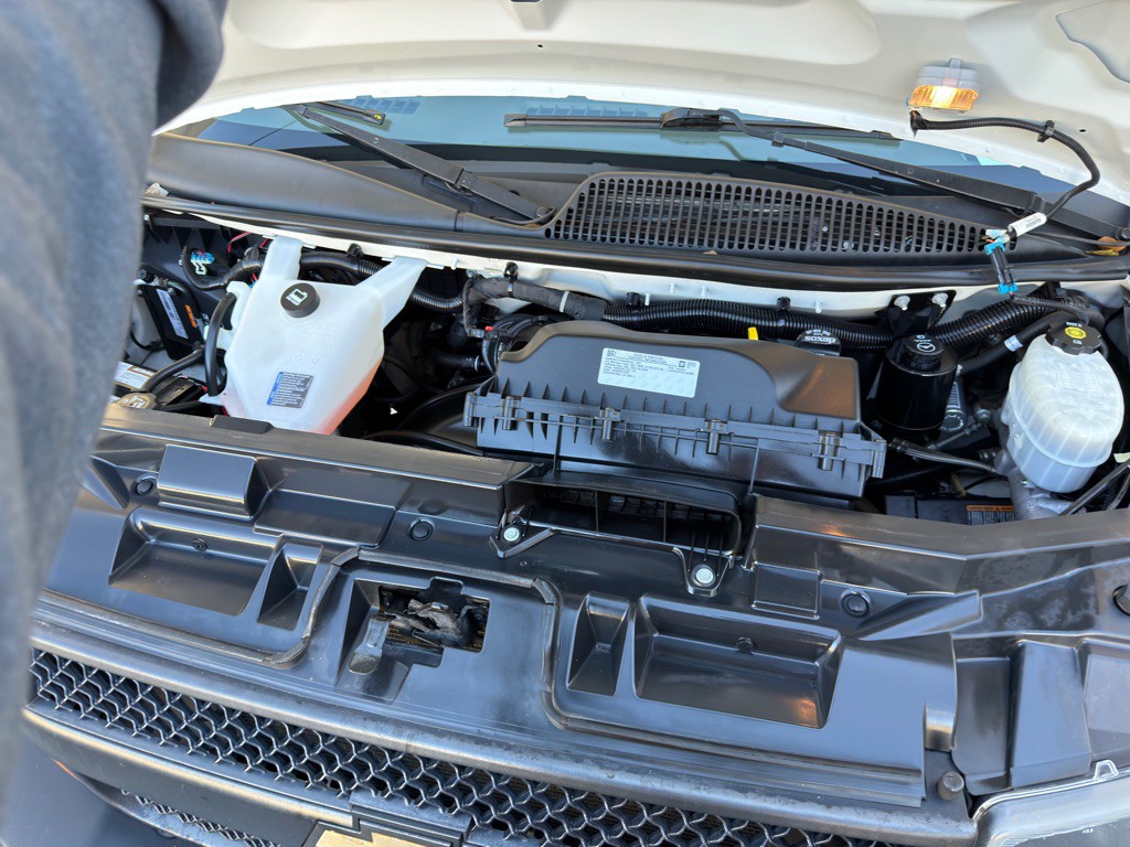 2019 Chevrolet Express Image 23