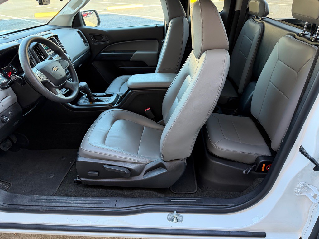 2016 Chevrolet Colorado Image 21