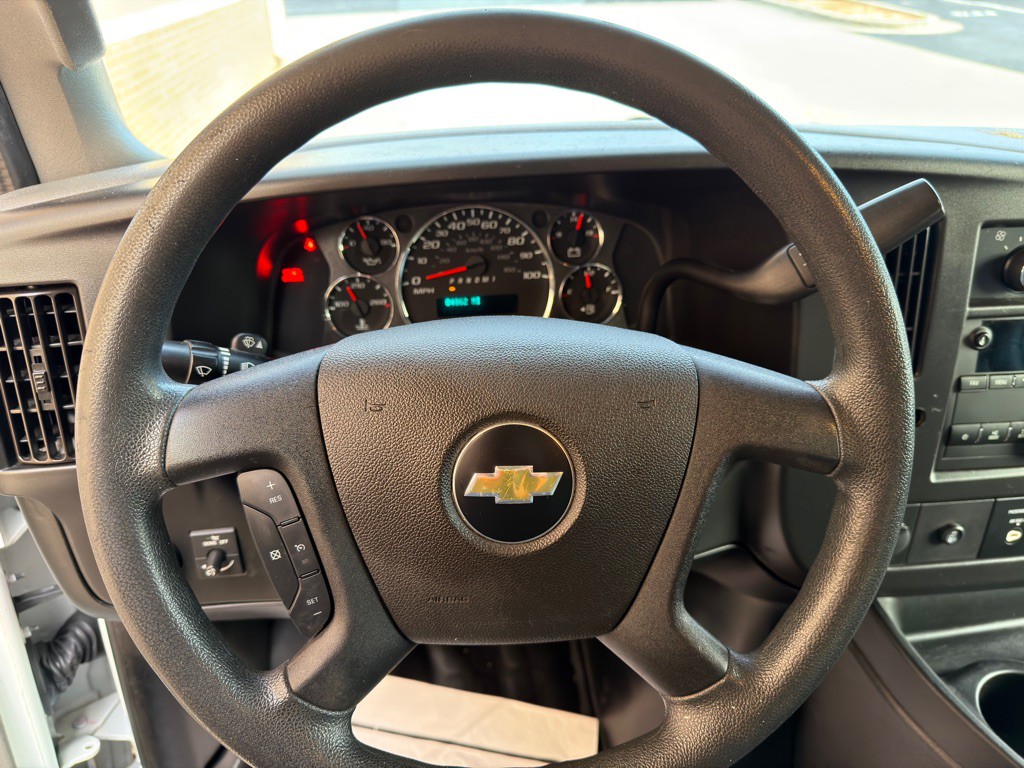 2019 Chevrolet Express Image 14