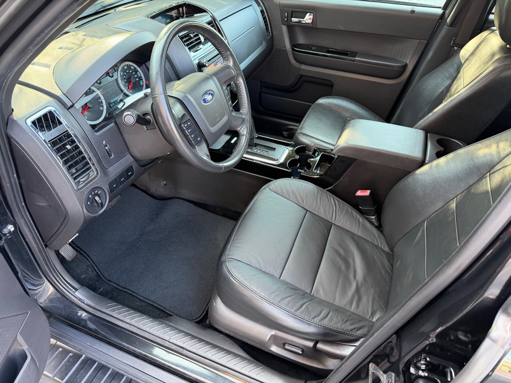 2011 Ford Escape Image 12