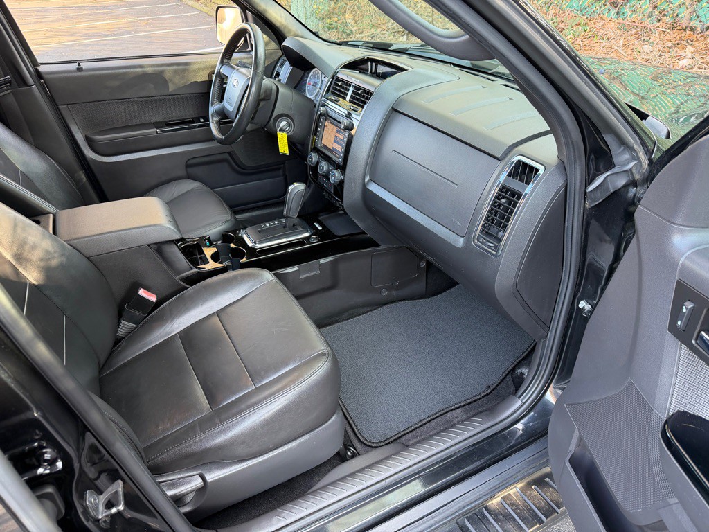 2011 Ford Escape Image 19