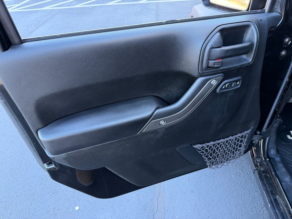 2016 Jeep Wrangler Unlimited Image 16