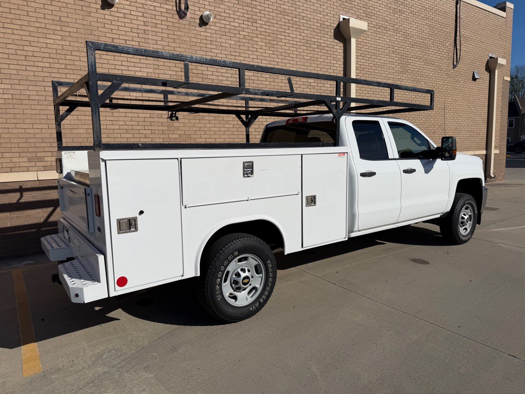 2019 Chevrolet Silverado 1500 Image 3