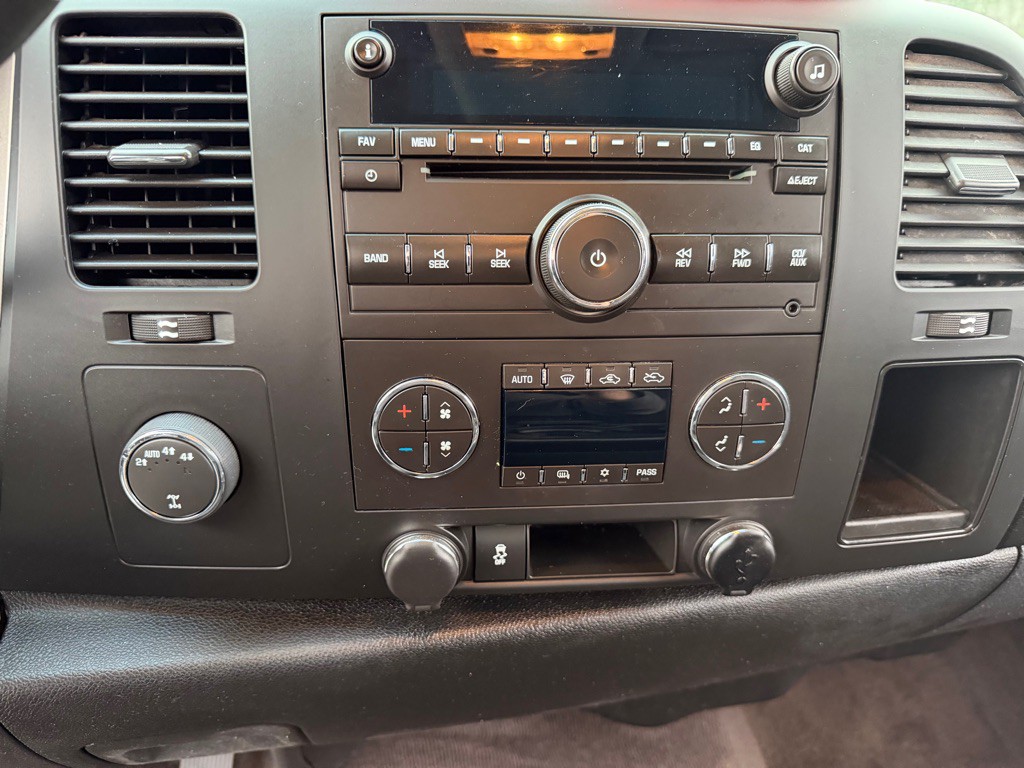 2013 Chevrolet Silverado 1500 Image 18