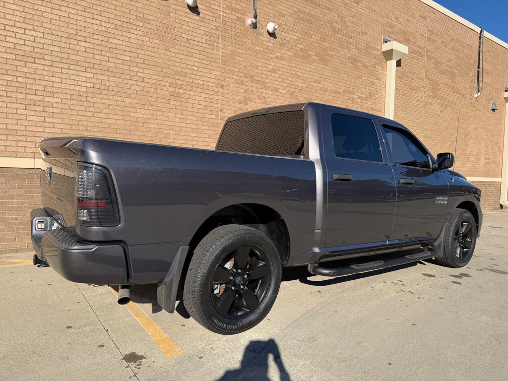 2016 RAM 1500 Image 4