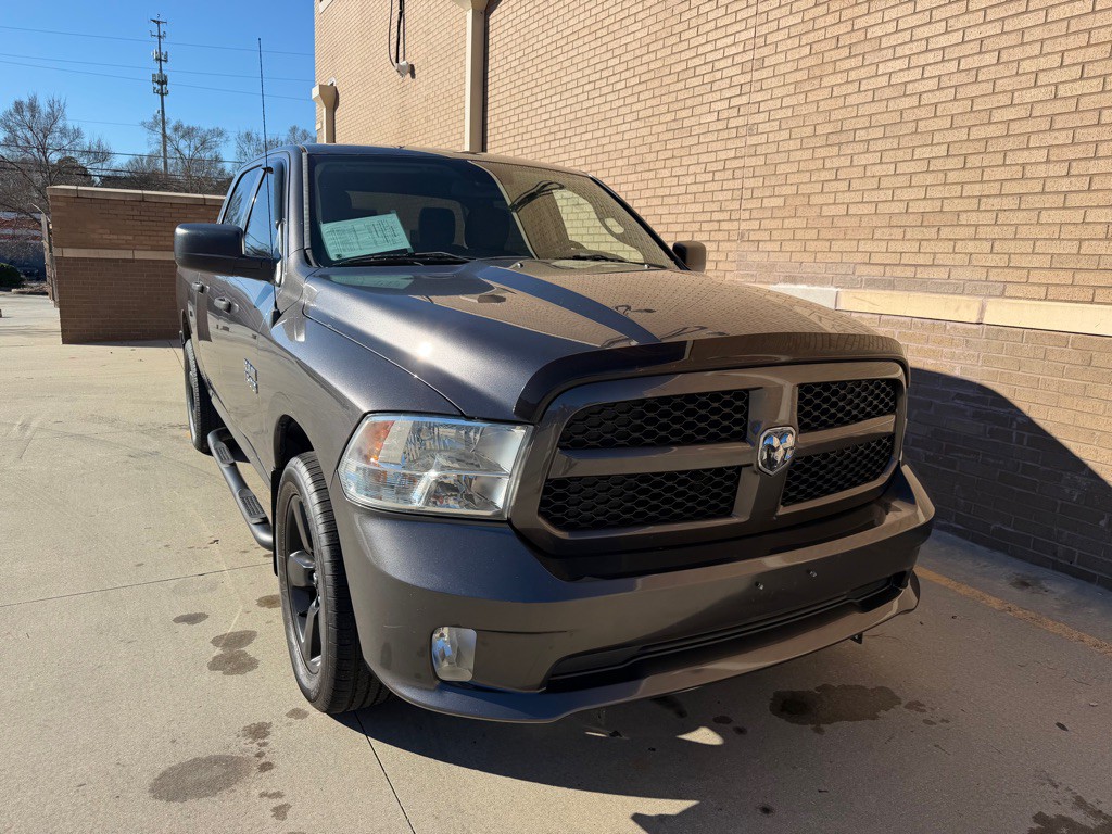 2016 RAM 1500 Image 12