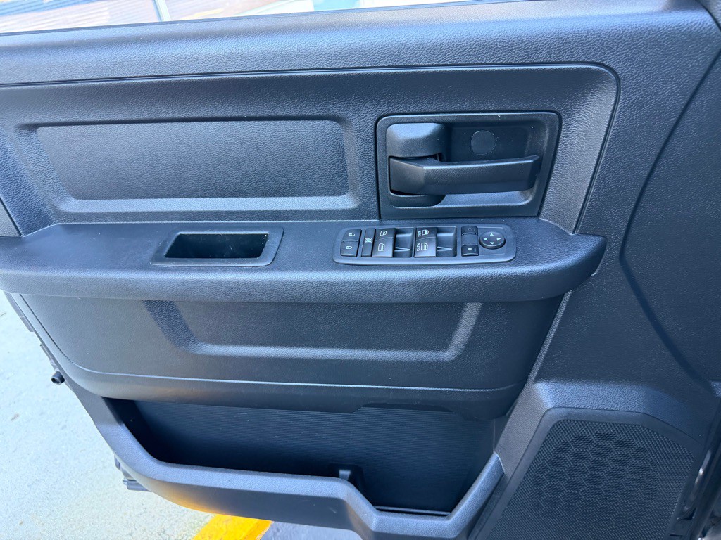 2016 RAM 1500 Image 19