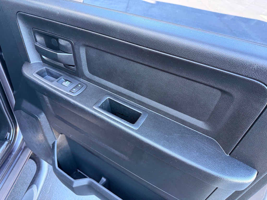 2016 RAM 1500 Image 22