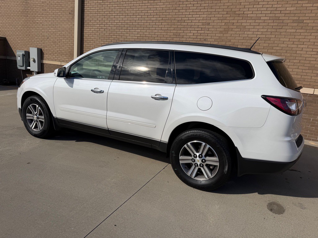 2017 Chevrolet Traverse Image 8