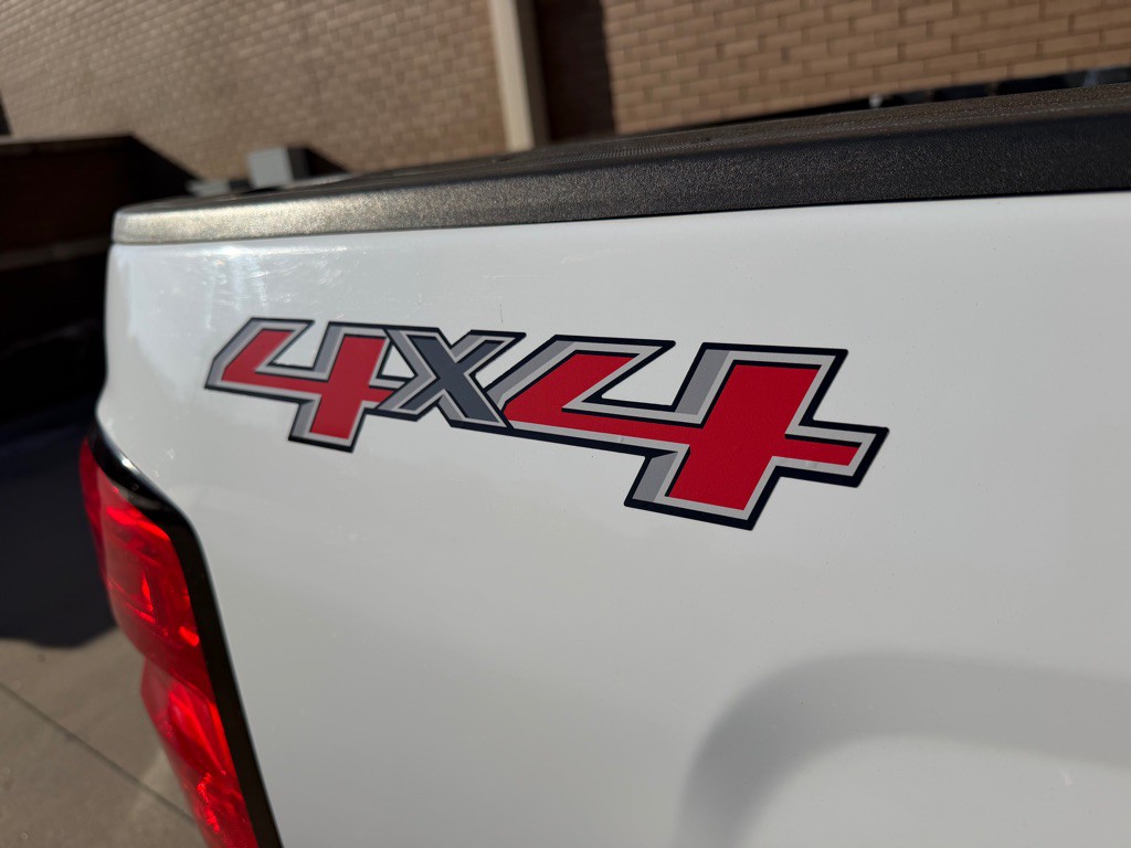 2016 Chevrolet Silverado 1500 Image 12