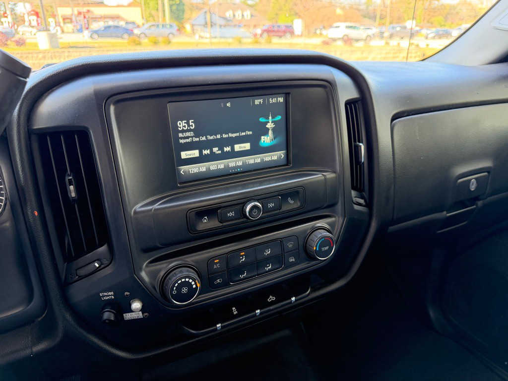 2016 Chevrolet Silverado 1500 Image 18