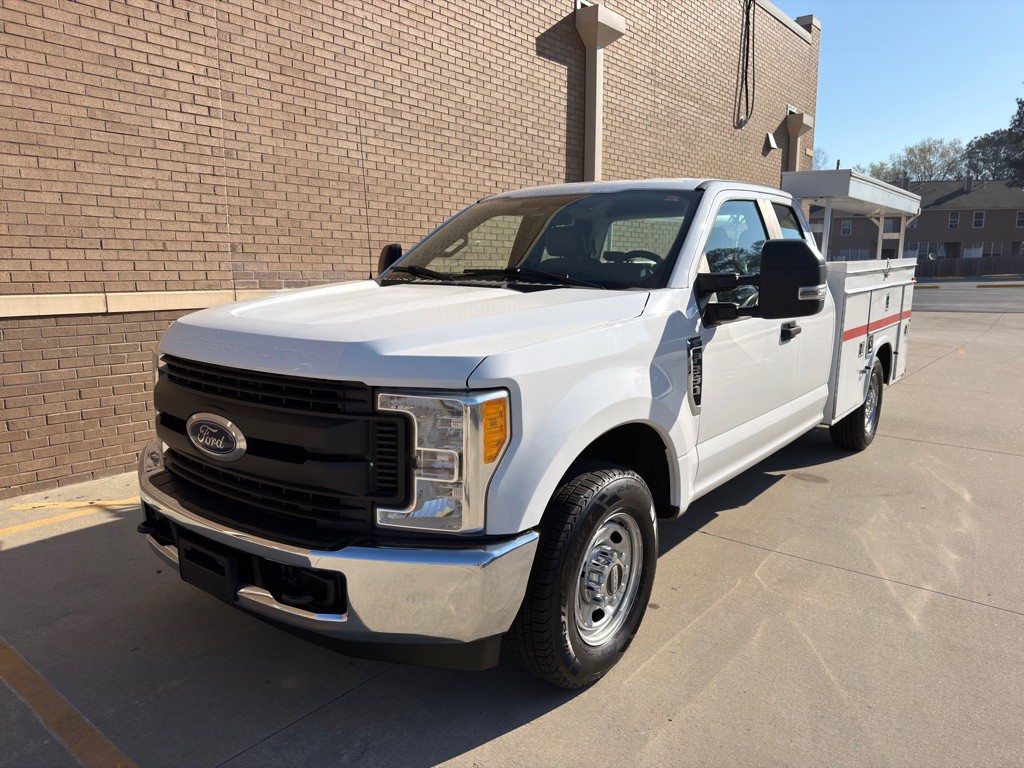 2017 Ford F-350 Image 6