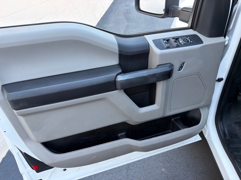 2017 Ford F-350 Image 12